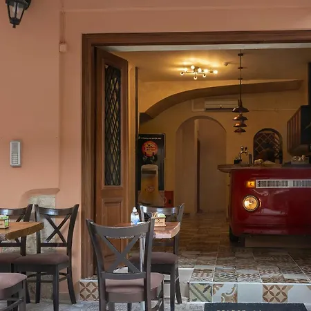 Narkissos 'superb' Guest house