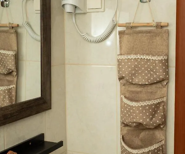 Guest house Narkissos 'superb'