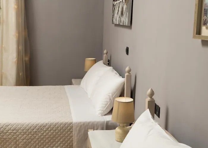 Narkissos 'superb' Chania (Crete)