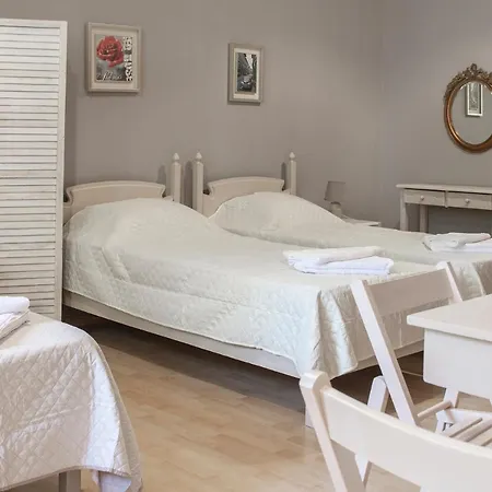 Narkissos 'superb' Chania (Crete)